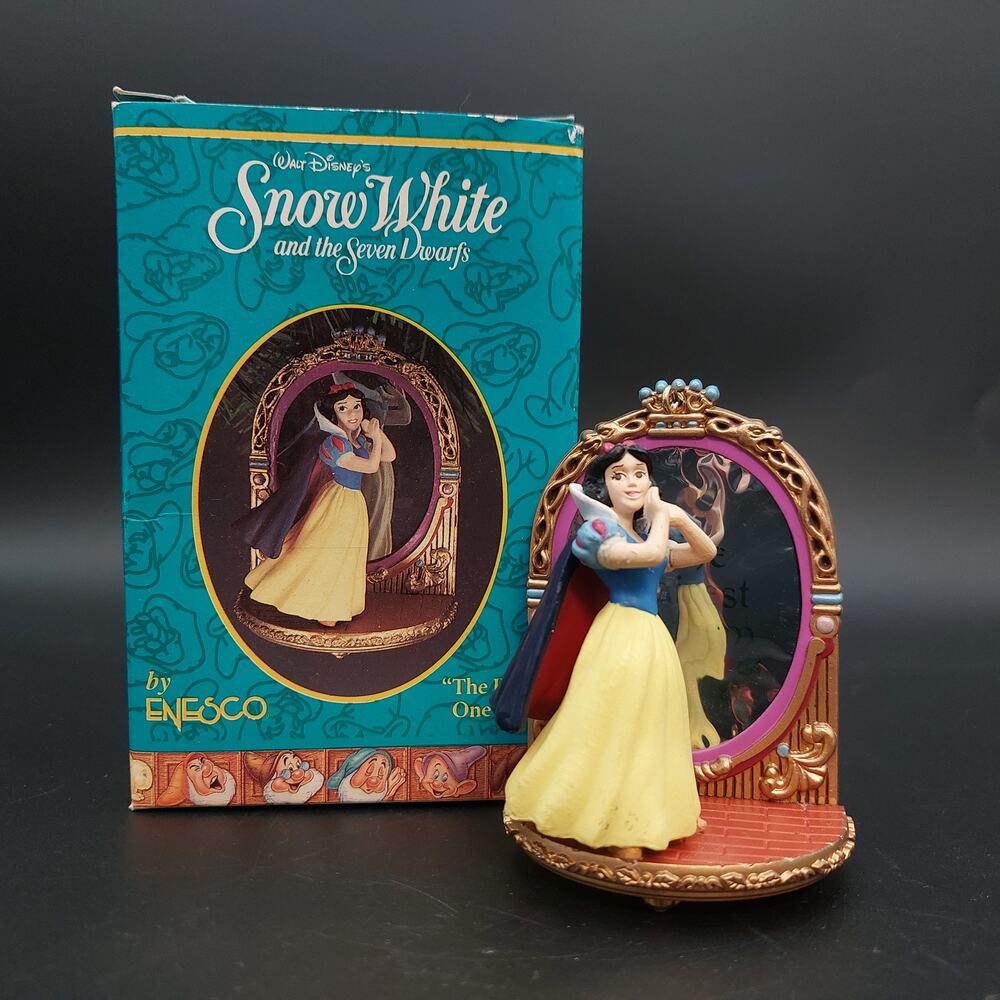 Vintage 1993 Enesco Disney Snow White Figurine Mirror Fairest One of All W/ Box